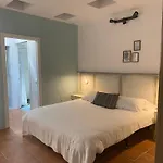 Sitgesnextdoor Bed & Breakfast