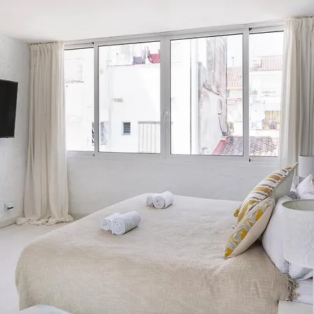 Oda ve Kahvaltı Sitgesnextdoor 3*