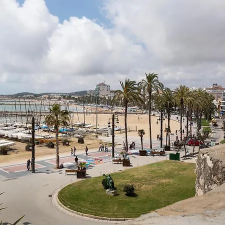 Sitgesnextdoor Bed & Breakfast