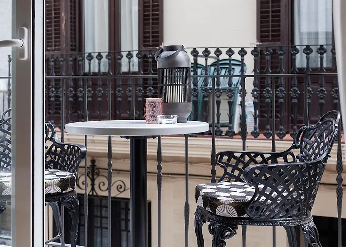 Nocleg ze śniadaniem Sitgesnextdoor 3*